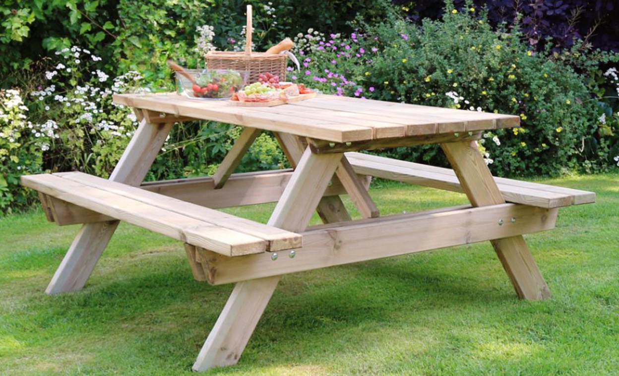 SF-953 – Traditional Picnic Table