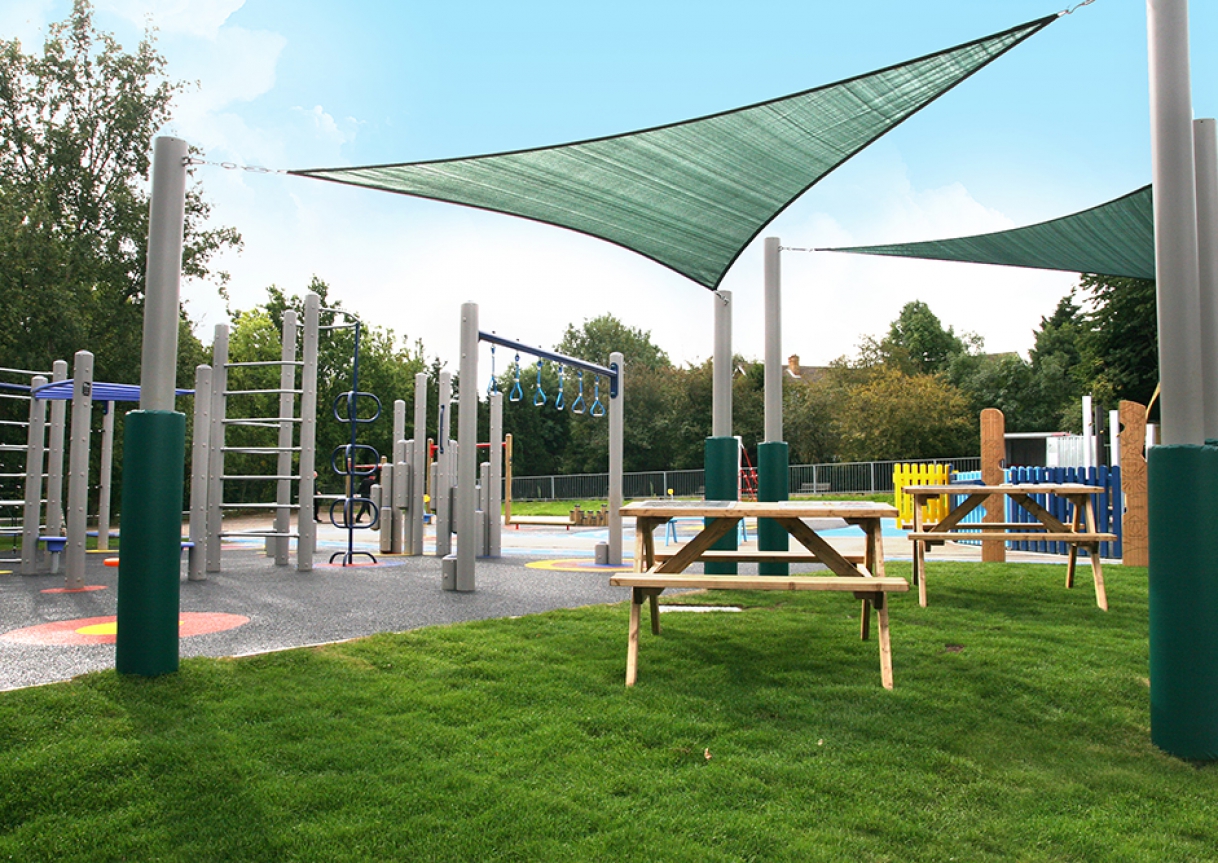 CAN-101 – Triangular Shade Sails