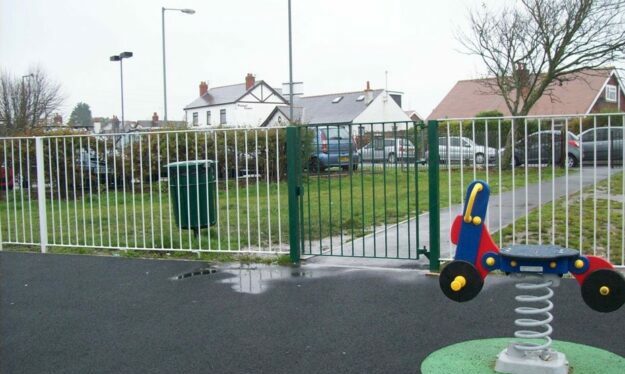 FT-0012 – Flat Top Fencing 1.2m