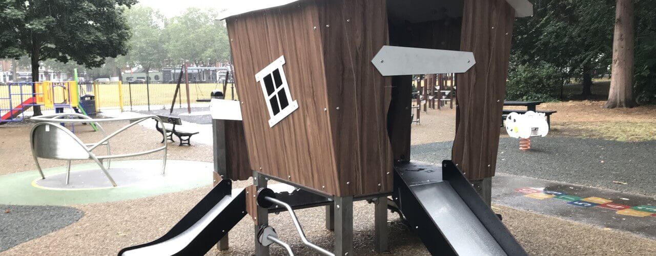 How much does it cost to build a basic playground?